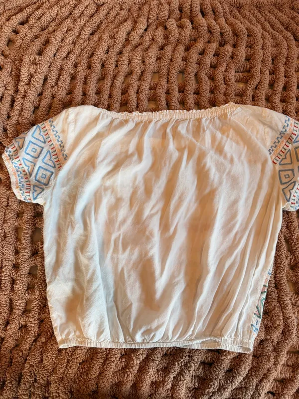 Altar’d State Off Shoulder Boho Crop Top White Southwestern Print Rayon Linen Size L - Image 5