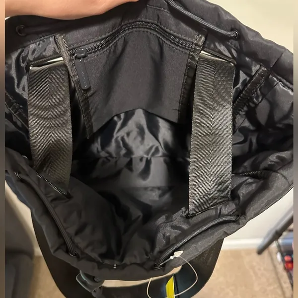 NWT Beyond Yoga Convertible Gym Bag Backpack Black - Image 11