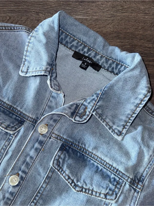 Lulu's Blue Denim Collared Jumpsuit Size S - Image 4