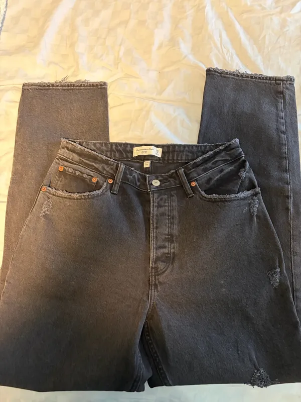 Abercrombie High-Rise Jeans The Dad Curve Love - Image 2