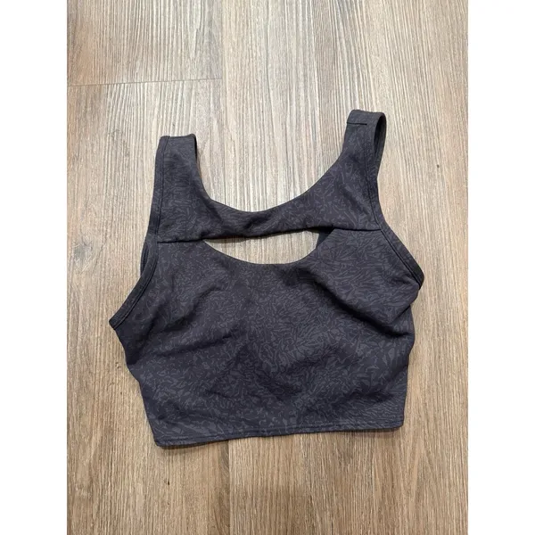 lululemon everlux cut -out train‎ bra Size 2 Black - Image 3