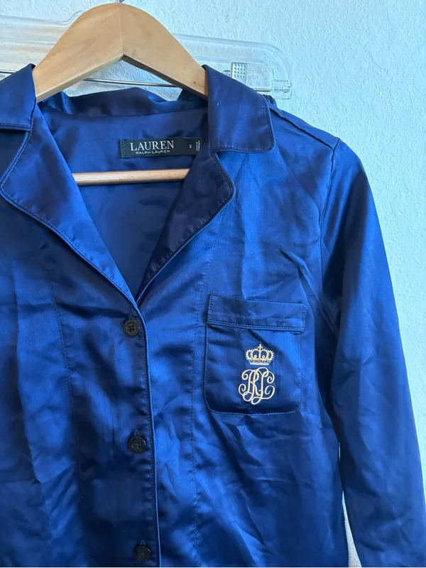 Lauren Ralph Lauren Women’s Royal Blue Satin Pajama Set with Crest - Image 2