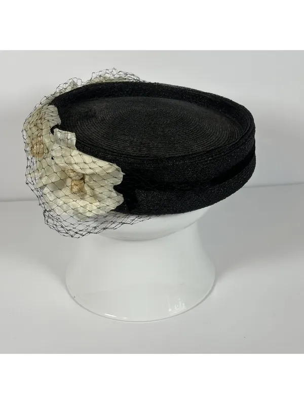 Vintage Union Made Black Pillbox Hat with Cream Floral Accents and Veil - Image 2