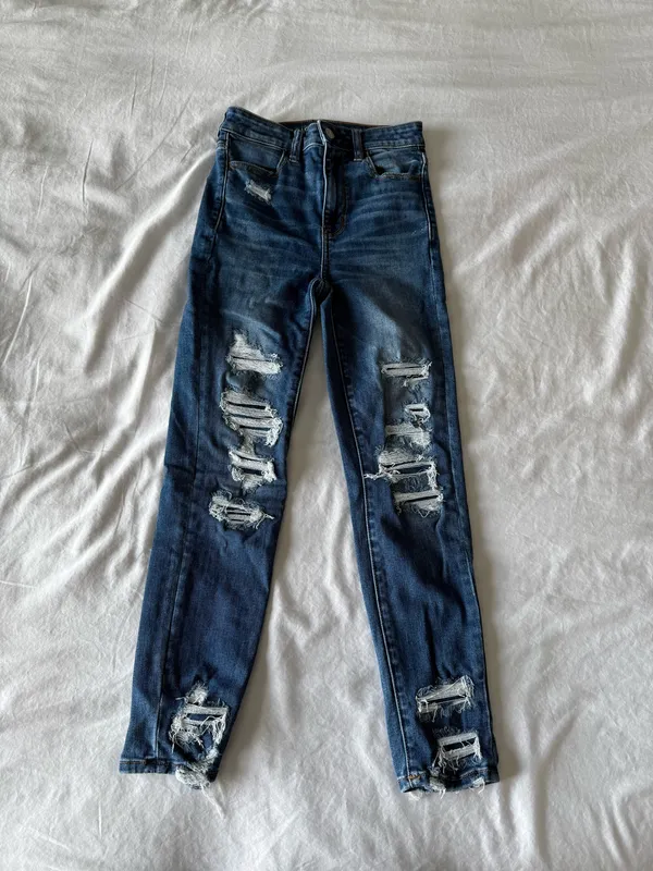 Medium Wash Destroyed Highest-Rise Jegging Crop - Image 2