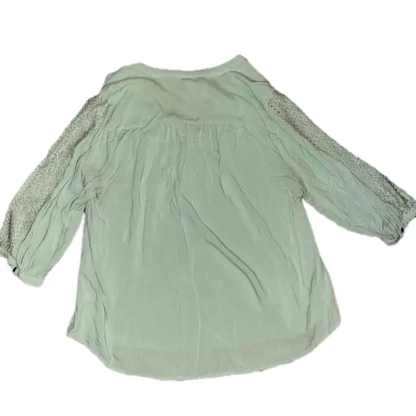 Torrid 1x Teal Floral 3/4 Sleeve Top - Image 2