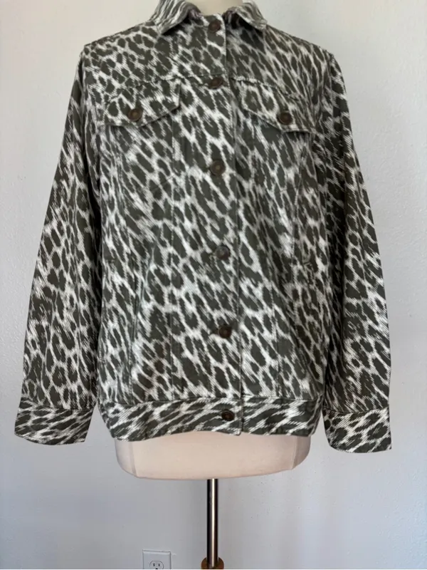 Green & White Denim Button Down Jacket - Image 3