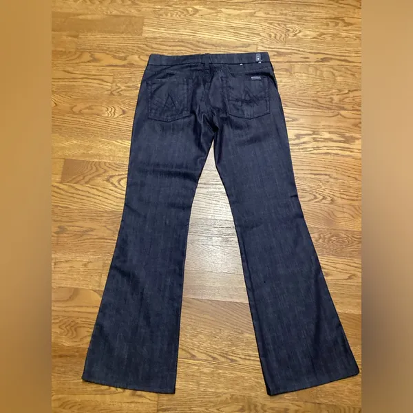 7 for all mankind Lexie “A” pocket. Size 29 Midrise Dark Wash - Image 2