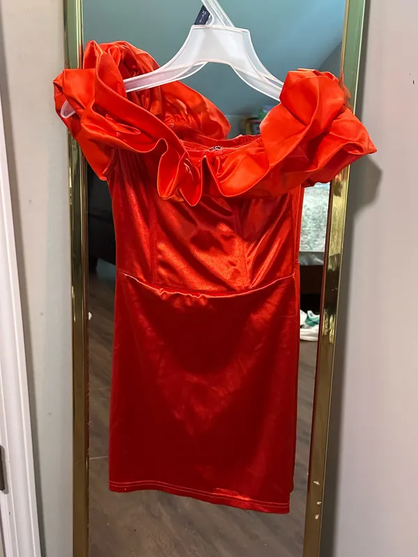 Red XS party dress - Image 2