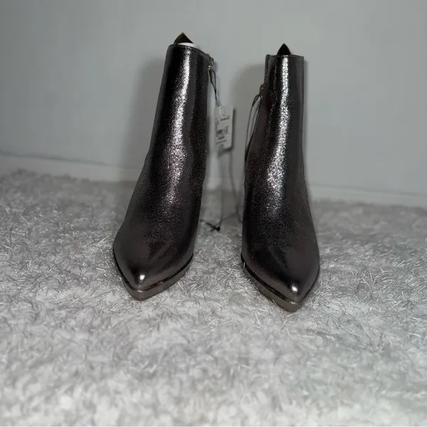 Worthington‎ Women's Silver Metallic Block Heel Ankle Boots Size 8 Medium - Image 3