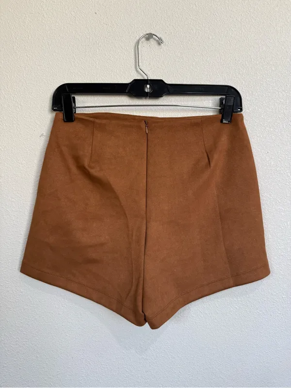 Haute Monde Size S Brown Faux Suede Wrap Mini Skort Gold Ring Zip Western Boho - Image 4