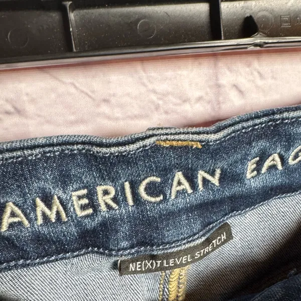 American Eagle distressed Curvy Super High Rise Jeggings‎ dark wash size 4 - Image 6