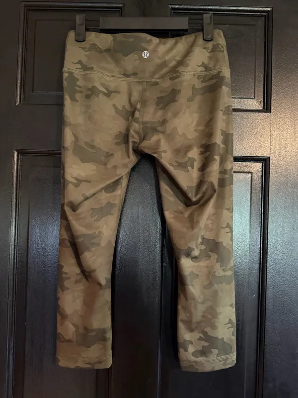 Lululemon Wunderunder crop leggings - Image 3