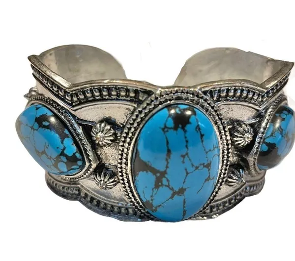 Novadab turquoise and silver tone cuff bracelet - Image 2