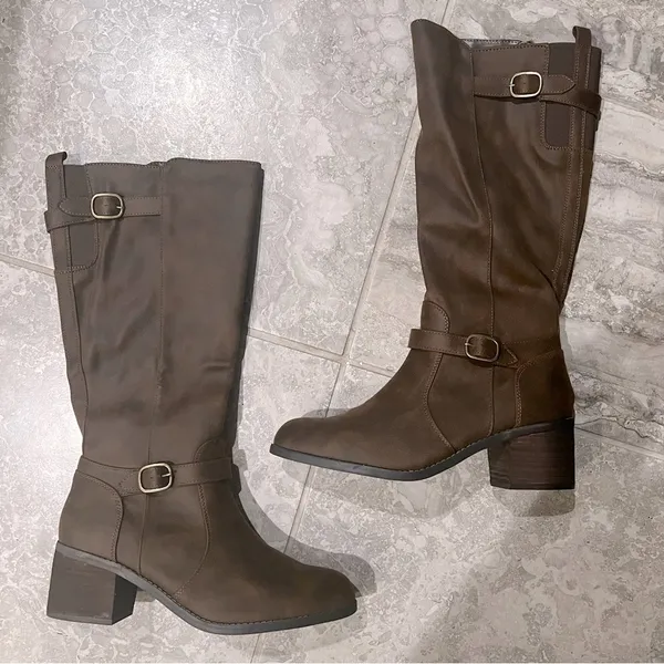 Bella Vita Baina Block Heel Tall Boots, Brow Size 11M New in Box Retail $110 - Image 2