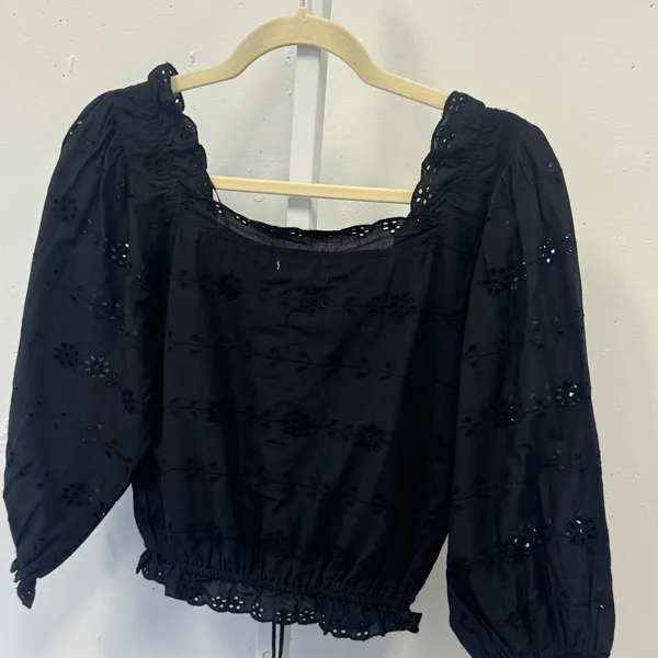 NWT Urban Bliss Black Eyelet Embroidered Crop Top Puff Sleeve Square Neck Boho - Image 5