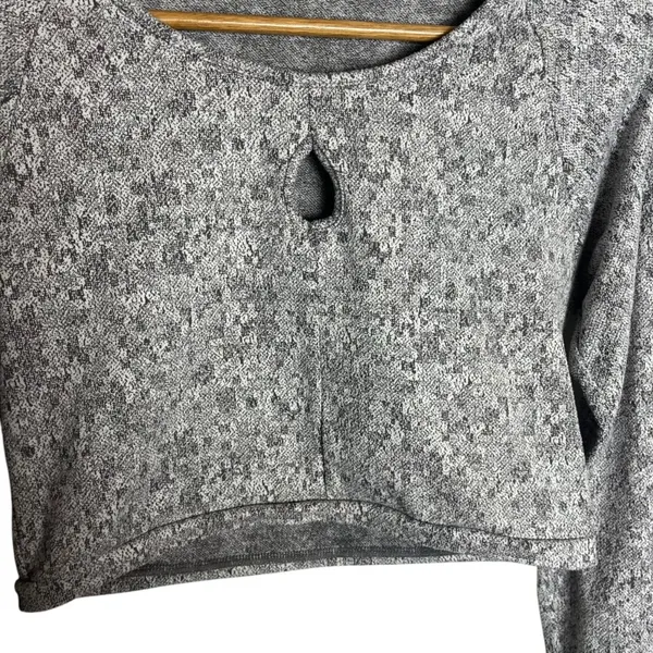 Gymshark Women's‎ S Fleur Texture Charcoal Marl Long Sleeve Crop Top Workout Gym - Image 2