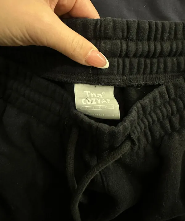 Aritzia Tna Cozy Sweats - Image 3