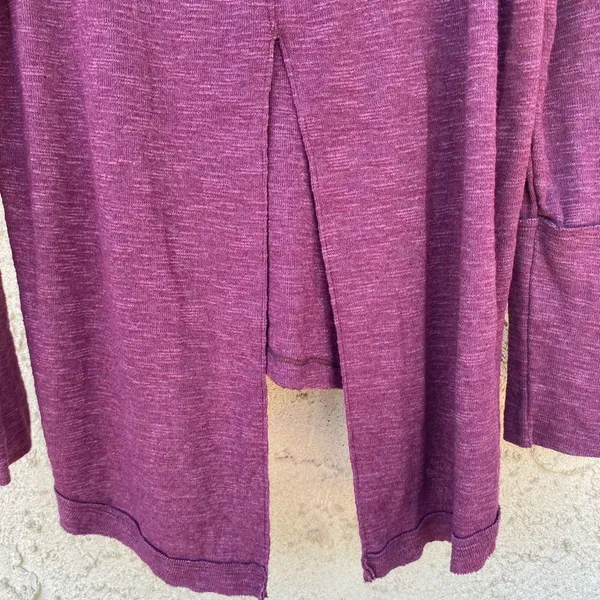 Free People Purple Size small flyaway split back turtleneck longsleeve raglan - Image 6