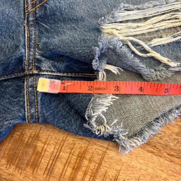 Levi's 501 Original Denim Shorts Womens 28 Distressed 2.5"‎ Festival Dark Wash - Image 10