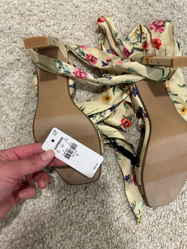 nwt floral express heels (8) - Image 7