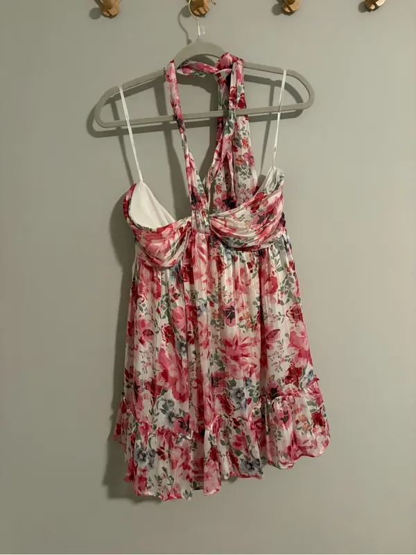 Lulu’s Pink Floral Halter Mini Dress size Medium - Image 2