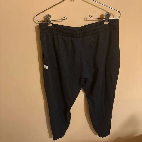 Vuori Performance Joggers in Charcoal Heather - Image 5