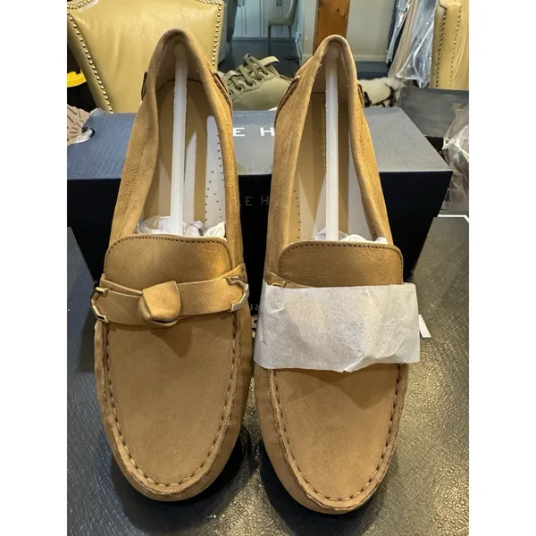 Cole Haan Women's Evelyn Bow Driver Suede Loafers Size 7 Birch Leather - Image 3