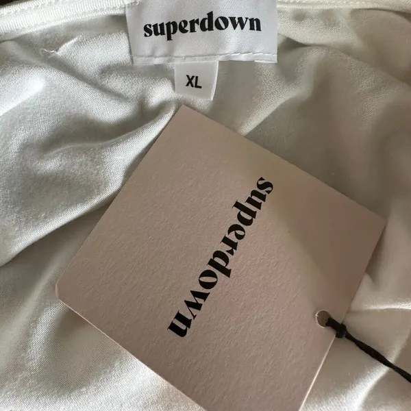 Superdown White Wrap Crop Top XL Cotton Long Sleeve Plunging Matilda Revolve NEW - Image 7