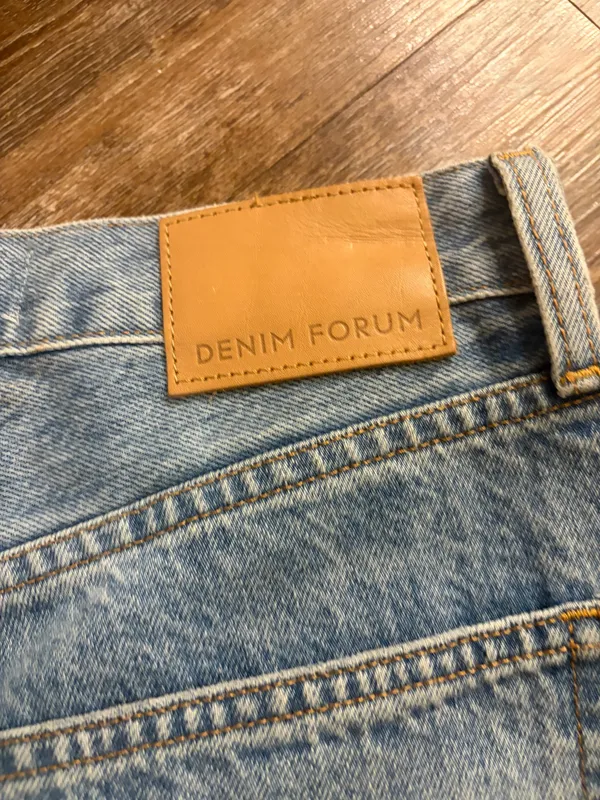Denim Forum Aritzia Jeans Low Rise Slouchy - Image 4