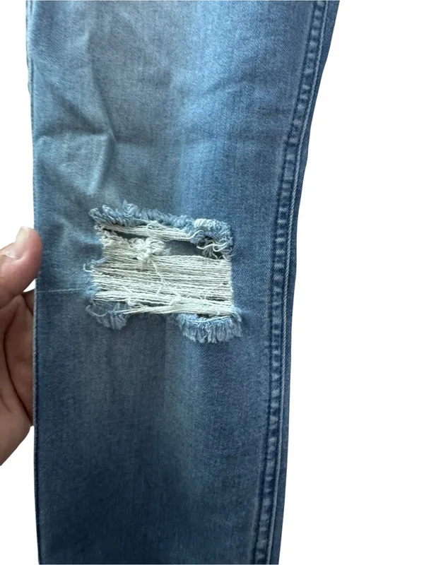 7 FOR ALL MANKIND Distressed Skinny Jeans - Image 8
