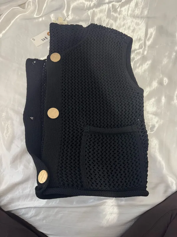 Boutique Vest Sweater Knit - Image 2