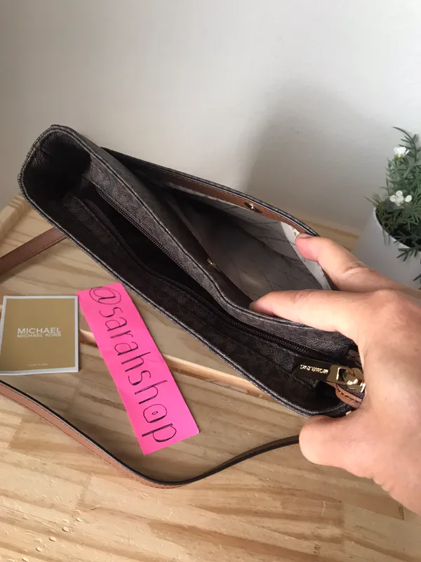 Michael Kors Purse - Image 7