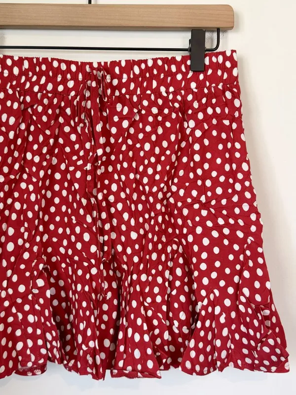 NWT Cupshe Red and White Polka Dot Drawstring Mini Skirt - Size: Medium - Image 6