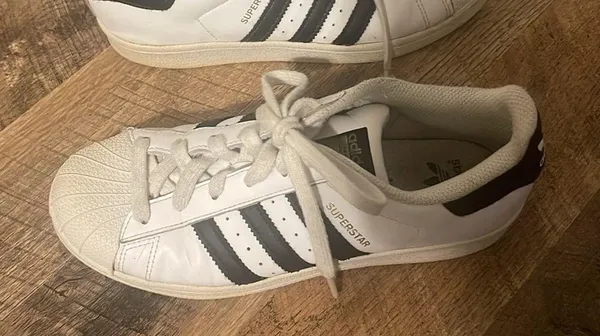 Adidas Ortholyte Superstar Shoes 5.5 - Image 2