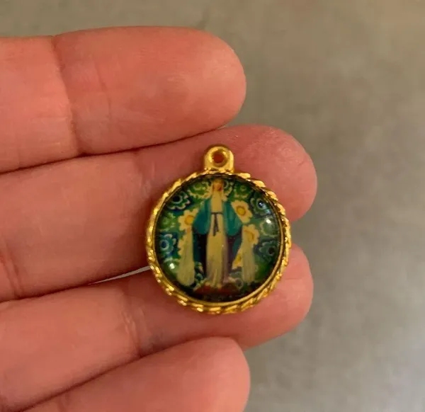 VIRGIN MARY SACRED HEART MEDAL Charm Italian Italy Estate Sale - Image 2