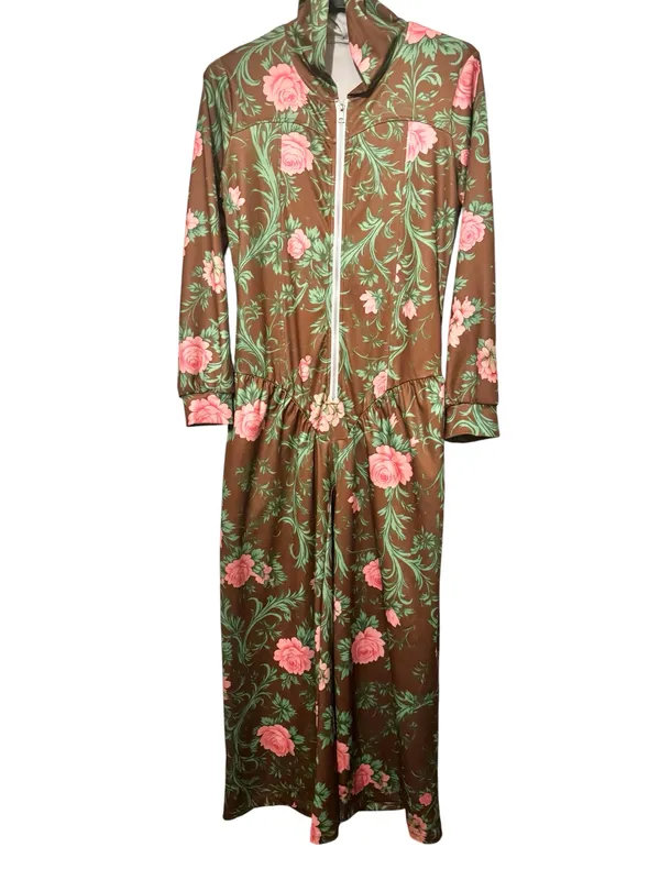 Boutique Scacto Brown w/Pink Roses Fitted LS Zip Dropped Waist Wide Leg Jumpsuit Hood XL - Image 2