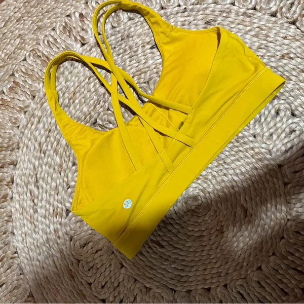 LULULEMON ENERGY BRA GREEN chartreuse workout yoga $68 limited edition active - Image 5