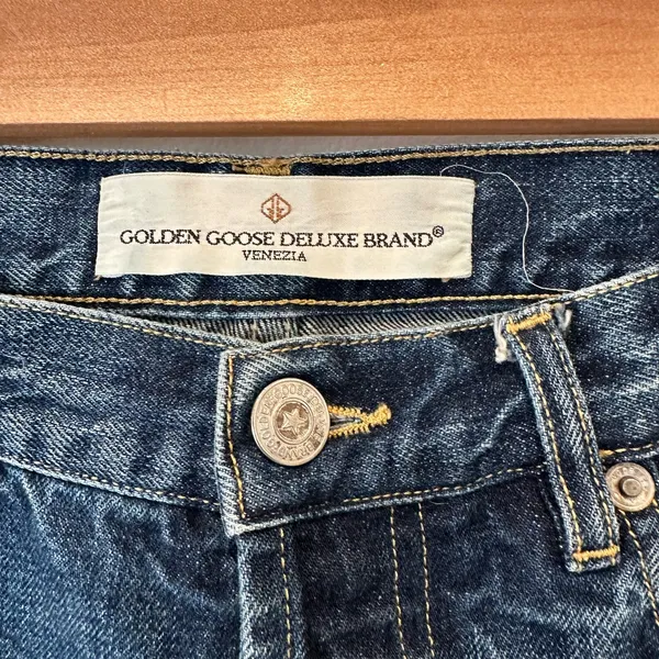 Golden Goose Deluxe Brand Women’s Mid Rise Slim Fit Jeans Size 27 - Image 10