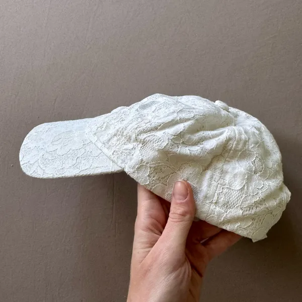Gap Floral Lace Baseball Cap - Image 9