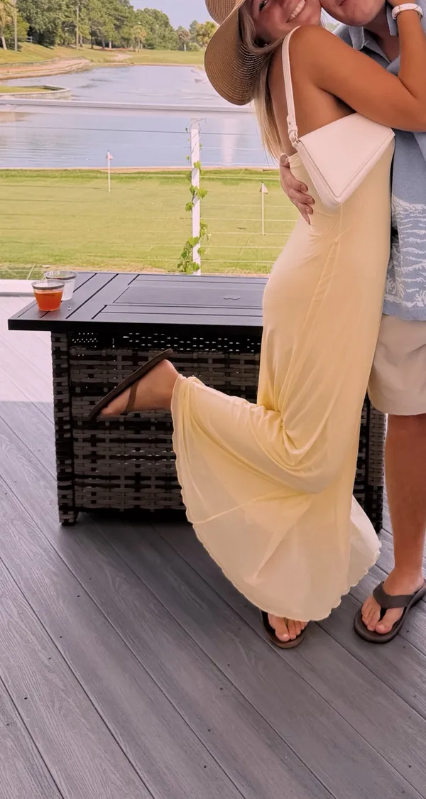 Yellow dress - Image 4