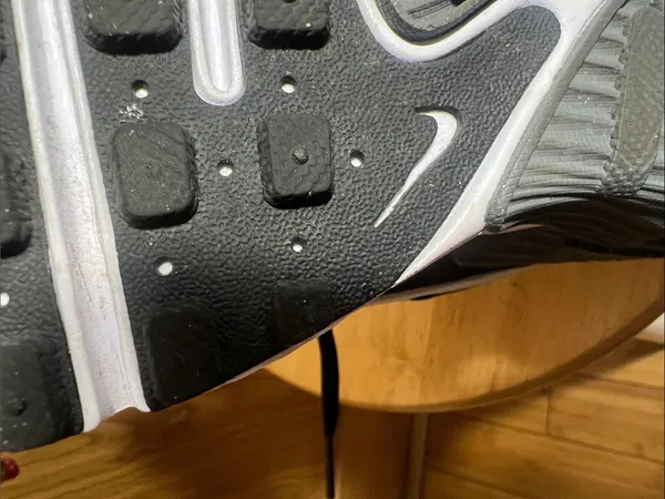 Nike Black and White Men’s Athletic Sneakers - Image 6