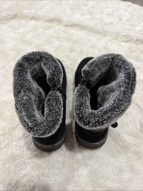 BareTraps Black Suede Winter Ankle Boots with Gray Faux-Fur Cuff Womans size 7.5 - Image 4