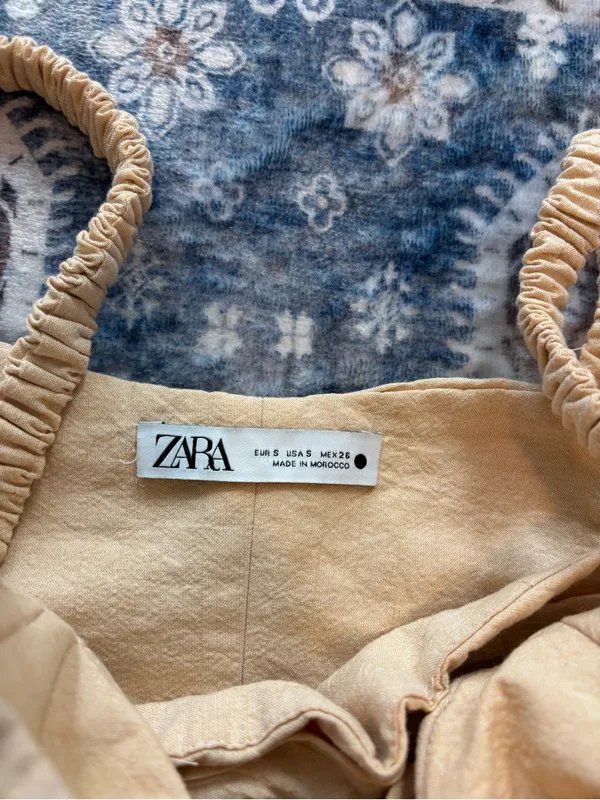 NWOT Zara Ruched Tan Crop Top - Image 2