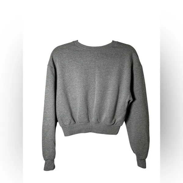 Wild Fable‎ Gray Cropped Crewneck Sweatshirt Women’s Medium Fleece Pullover - Image 4