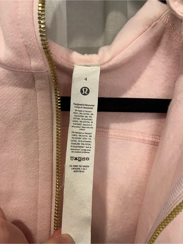 lululemon athletica Light Pink Cropped Hoodie with Gold Zipper - Image 4