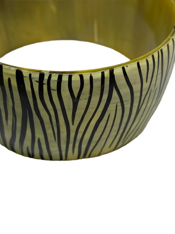 Vintage Hand Painted Zebra Stripe Bracelet White One Size Glam 80’s Bohemian - Image 6