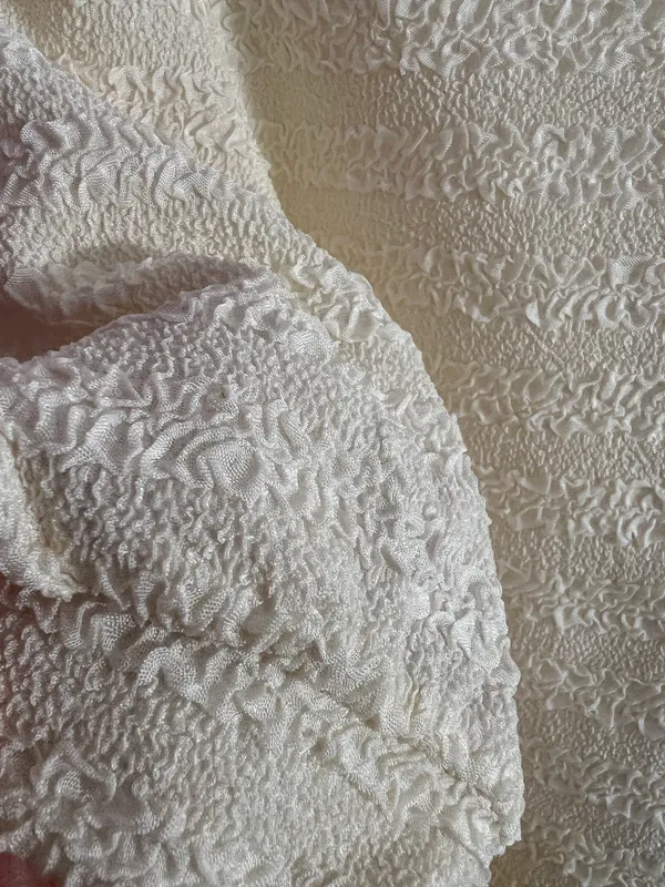 Cropped Top White Size M - Image 4
