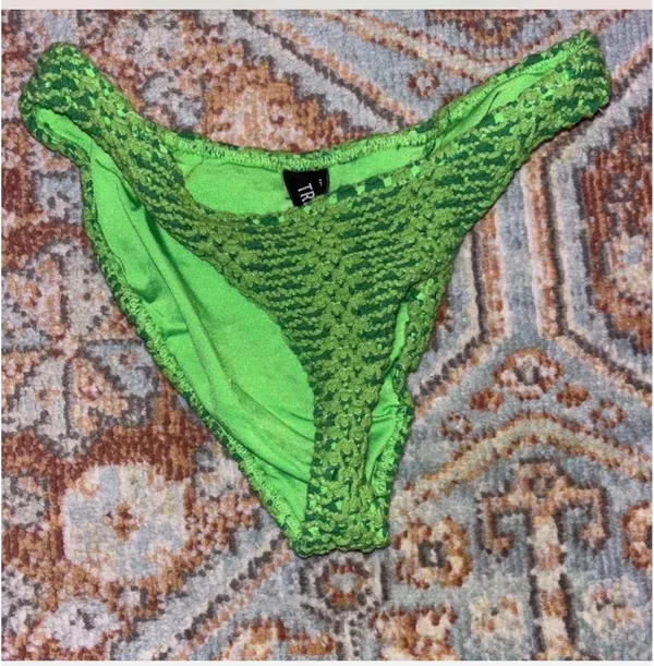 Triangl Bikini - Image 2
