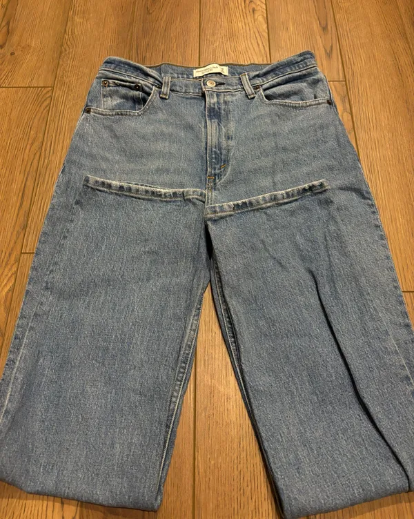 Abercrombie Jeans - Image 2