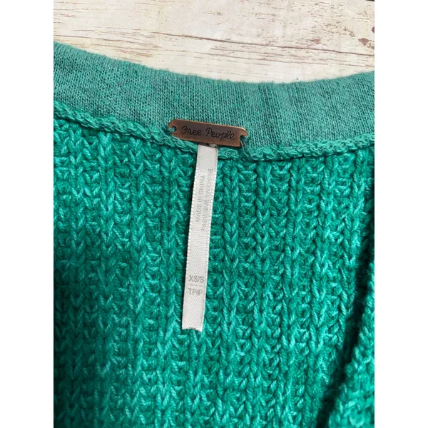 Free People Take Over Me Sweater XS/S Green V-Neck Oversized Woven Pullover - Image 4